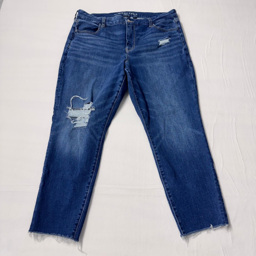 American Eagle Curvy High Rise Jegging Womens 16 Distressed Raw Hem Medium Wash